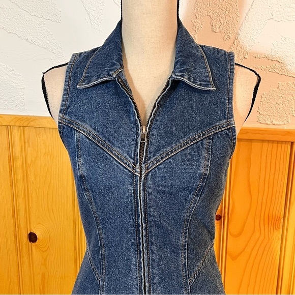Grlfrnd Colette Denim Sleeveless Mini Dress Sz-XS - Picture 3 of 10